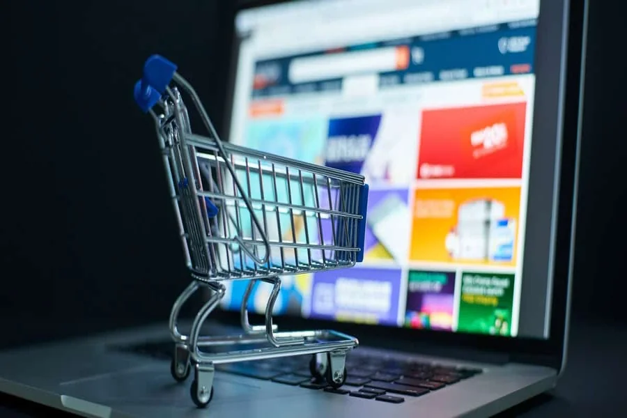 How Outsourcing Logistics Helps E-Commerce Businesses Save Time and Grow Faster How Outsourcing Logistics Helps E-Commerce Businesses Save Time and Grow Faster